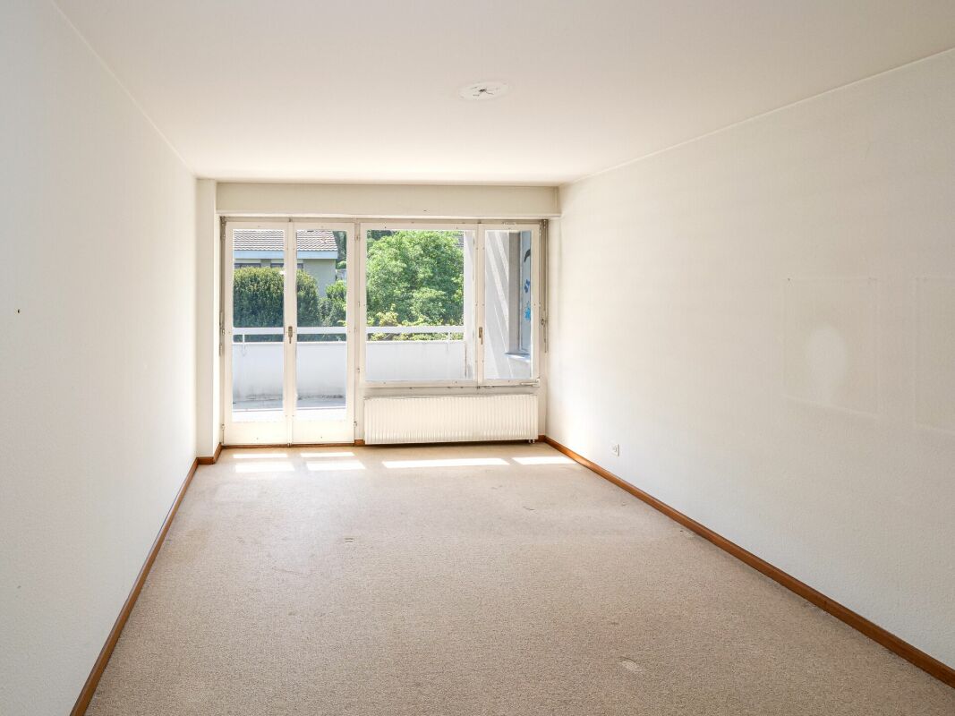 Doppleinfamilienhaus mit grossem Garten, ideal für Familien