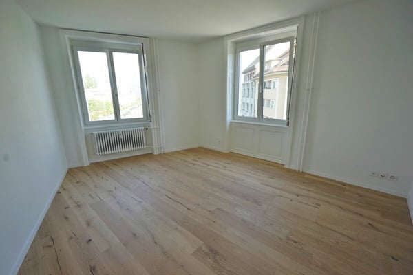 tolle 4-Zimmerwohnung am Voltaplatz mit Altbaucharme 2