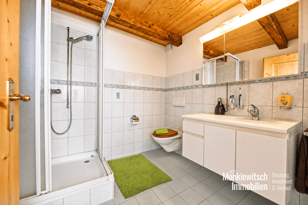 Charmante 5.5-Zimmer-Maisonette-Wohnung in historischem Altbau – Aristau 12