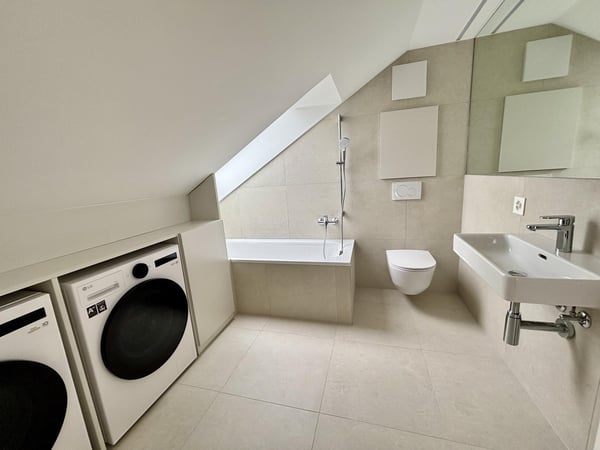 Elegante Maisonette-Dachwohnung mit Aussicht und Smart Home 8