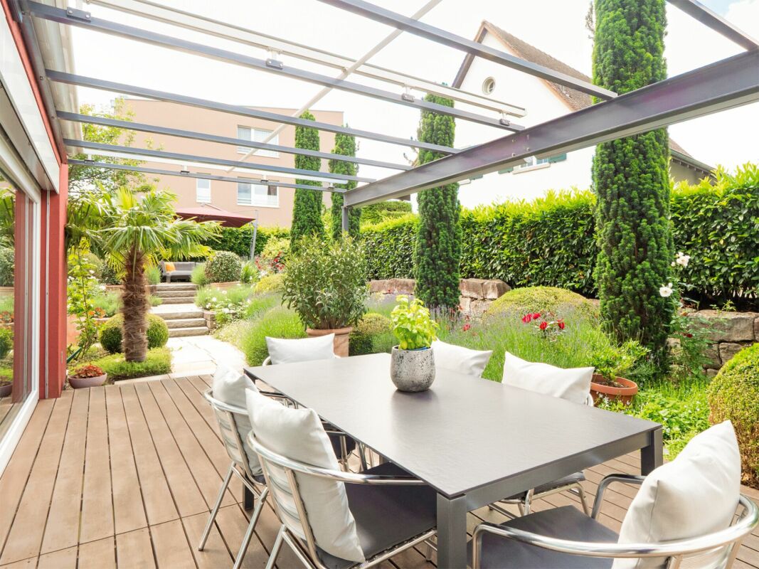 Appartamento Maisonette 4.5 Locali con Giardino da Sogno, Collegamento Ascensore Interno + Molta Privacy