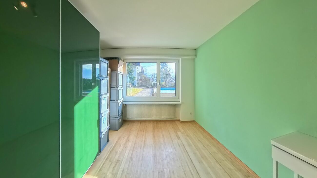 Freistehendes 6.5 Z' Einfamilienhaus mit Pool an Toplage
