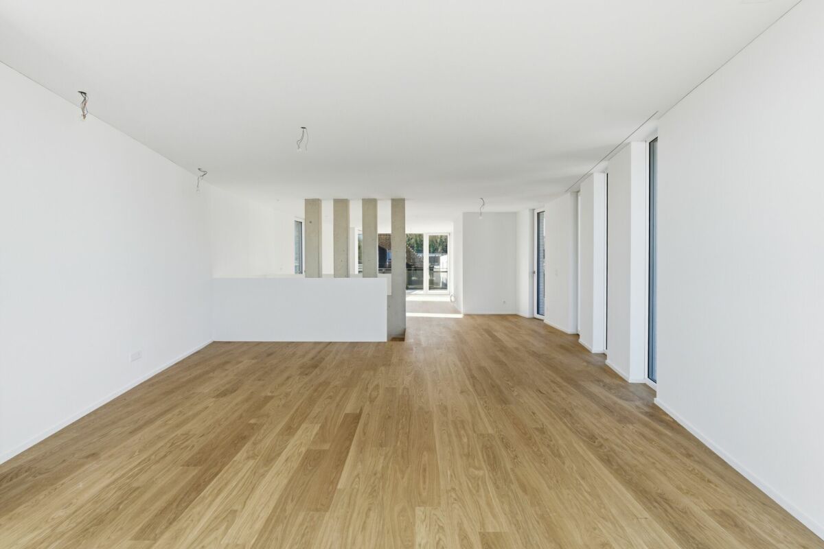 Moderne 4.5 Z' Attika-Maisonettewohnung (Neubau)