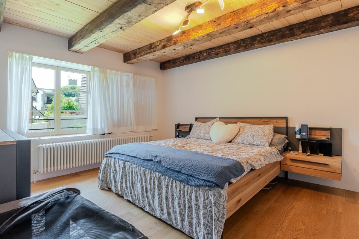 Traumhaftes, renoviertes 5.5 Z' Bauernhaus mit viel Charme, Geschichte und grossem Garten
