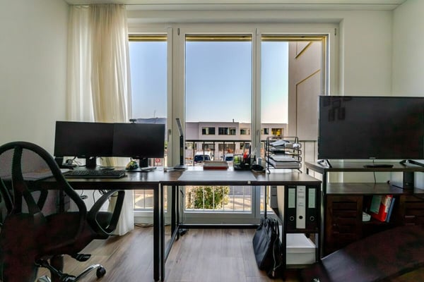 Neuwertige 5.5 Z' Maisonette-Gartenwohnung mit herrlicher Aussicht und 2 EHP's 8