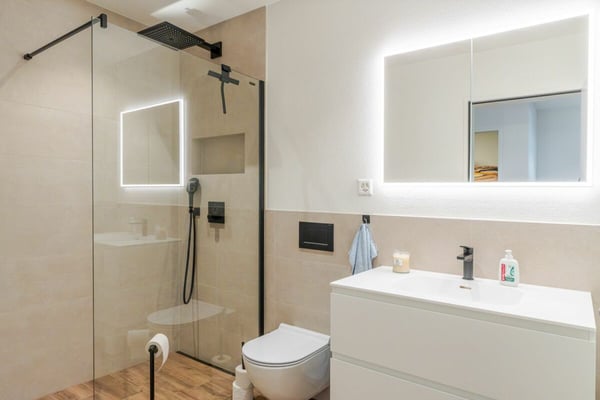 Neuwertige 5.5 Z' Maisonette-Gartenwohnung mit herrlicher Aussicht und 2 EHP's 9