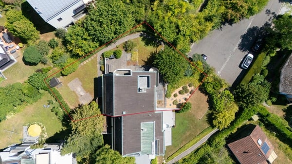 Grosszügiges 6.5 Z' Architektenhaus mit viel Platz, Garten und Potenzial 12