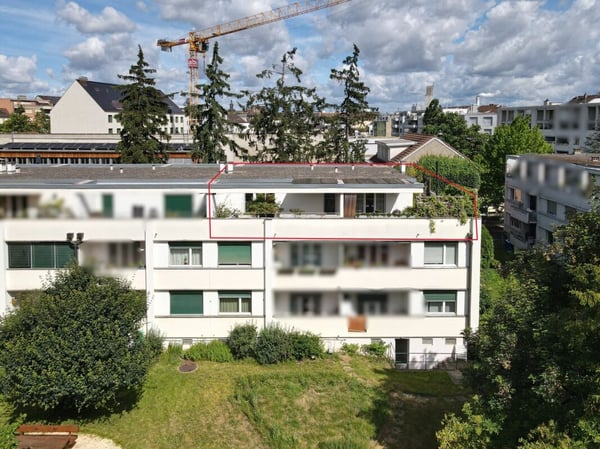 Über den Dächern von Basel: 3 Z' Attikawohnung mit traumhafter Terrasse ca. 80m2