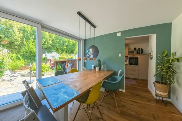 Modern renoviertes 3.5 Z` Doppeleinfamilienhaus mit idyllischem Garten 5