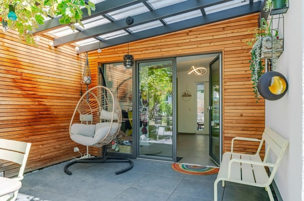 Modern renoviertes 3.5 Z` Doppeleinfamilienhaus mit idyllischem Garten 12