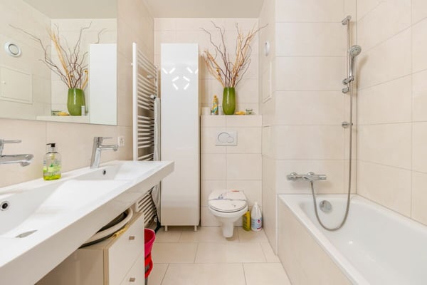 Wohnen mit Charme - helle 3.5 Z' Wohnung mit ruhigem Balkon zum Innenhof 7