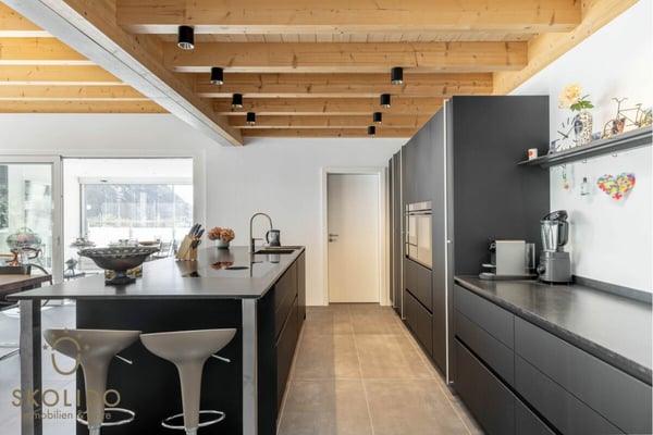 Hochwertige 1.5-Zimmer-Attikawohnung in Visp - Überbauung Mondpark 8