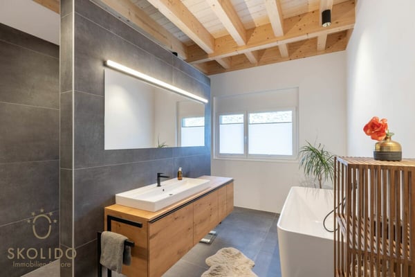 Hochwertige 1.5-Zimmer-Attikawohnung in Visp - Überbauung Mondpark 16