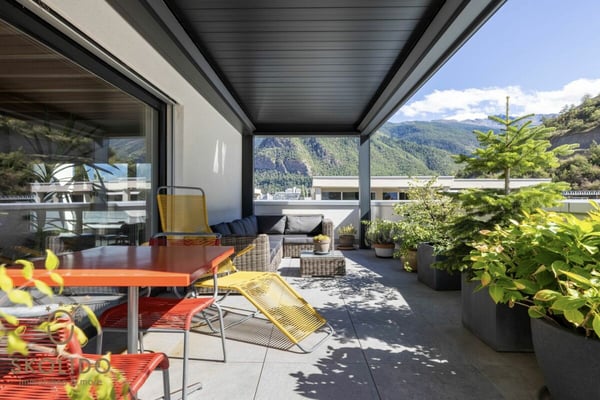 Hochwertige 1.5-Zimmer-Attikawohnung in Visp - Überbauung Mondpark 35