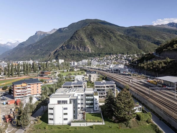 Hochwertige 1.5-Zimmer-Attikawohnung in Visp - Überbauung Mondpark 39