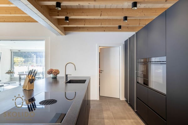 Hochwertige 1.5-Zimmer-Attikawohnung in Visp - Überbauung Mondpark 9