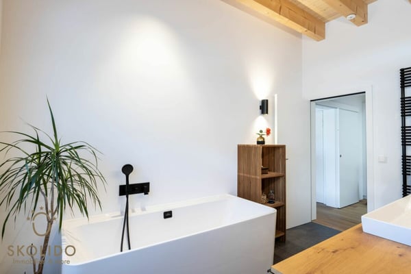 Hochwertige 1.5-Zimmer-Attikawohnung in Visp - Überbauung Mondpark 18