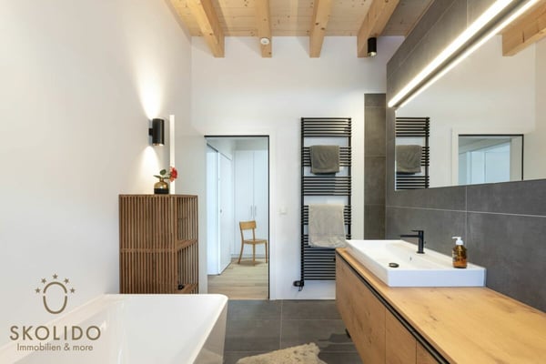 Hochwertige 1.5-Zimmer-Attikawohnung in Visp - Überbauung Mondpark 15