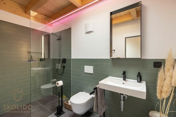 Hochwertige 1.5-Zimmer-Attikawohnung in Visp - Überbauung Mondpark 28