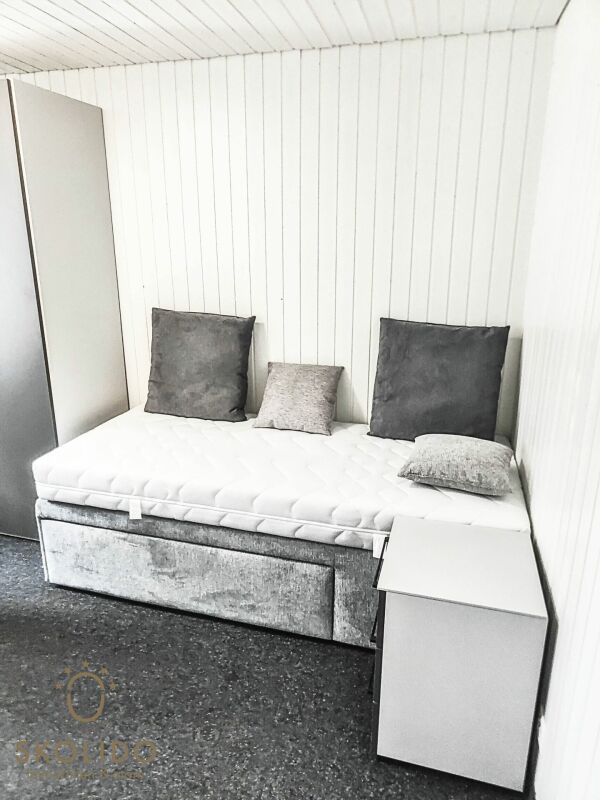 Bel appartement en duplex de 3,5 pièces, rénové et meublé, à Visp