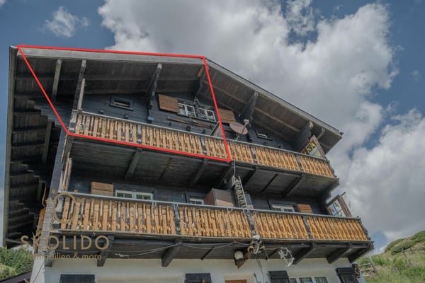 Gemütliche Dachwohnung (Südwestseite) im Haus Arve 1