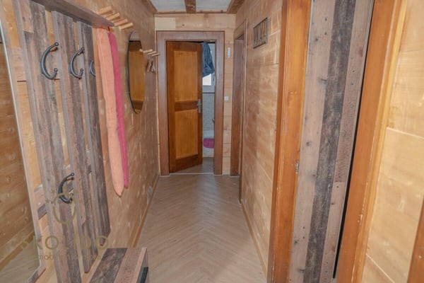Gemütliche Dachwohnung (Südwestseite) im Haus Arve 10