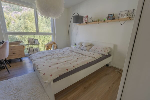 Moderne 2.5-Zimmerwohnung in Glis 17