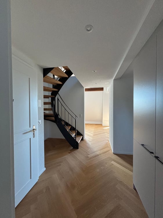 Wunderschöne, frisch kernsanierte Maisonette-Wohnung – sofort verfügbar! 3