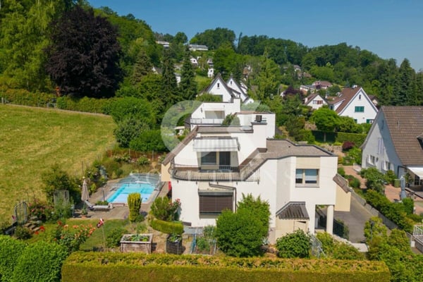 Ein Haus an Top Lage, toller Weitsicht, Charakter und Anpassungsmöglichkeiten 4