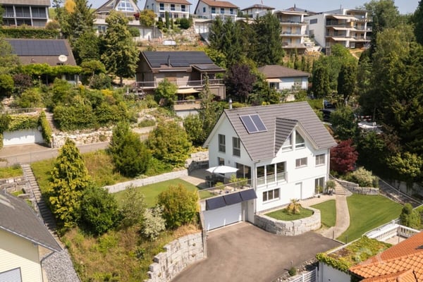 Familienparadies mit schönem Garten und Weitblick