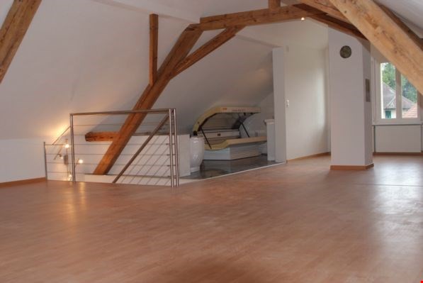 Wohn- und Geschäftshaus an guter Lage 11