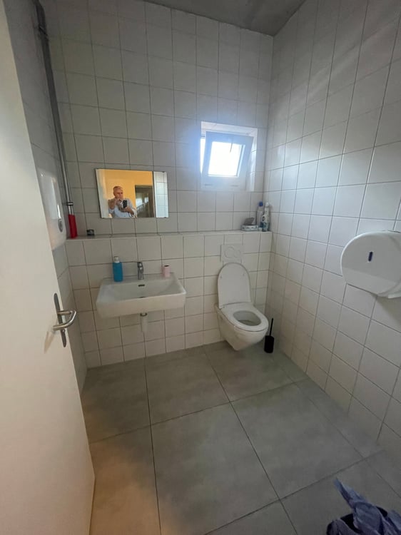 Gewerbe- und Industriehalle zur Miete in Bannwil 4