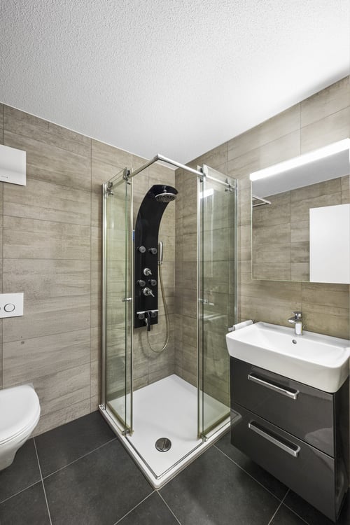 1.5-Zimmer-Wohnung mit grosser Terrasse und Tiefgarage 10