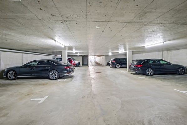 Nur wenige Schritte zum Bahnhof Moderne 4.5-Zimmerwohnung mit hochwe 13