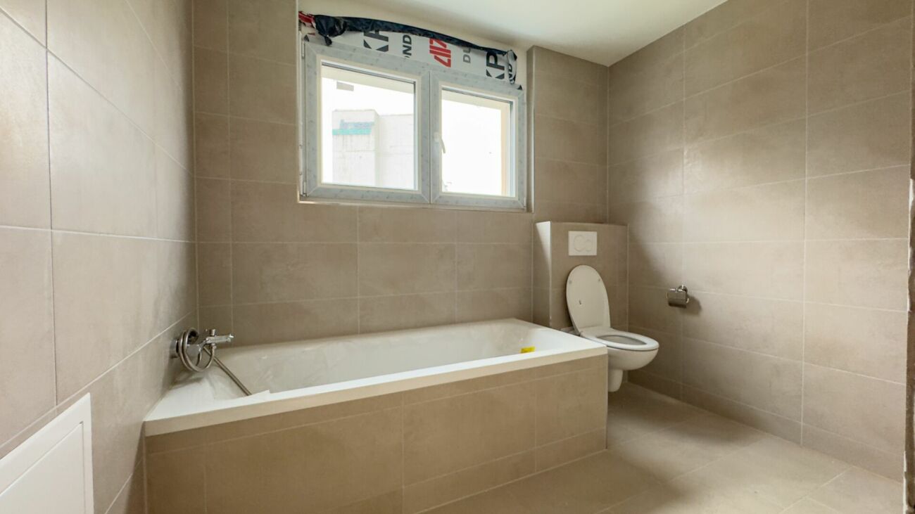 Affordable semi-detached house in central location