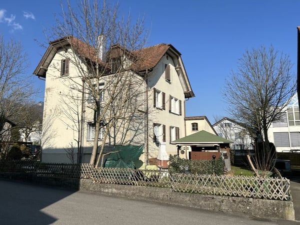 Attraktives Mehrfamilienhaus im steuergünstigen Bettlach - Top-Lage im Dorfzentrum! 2