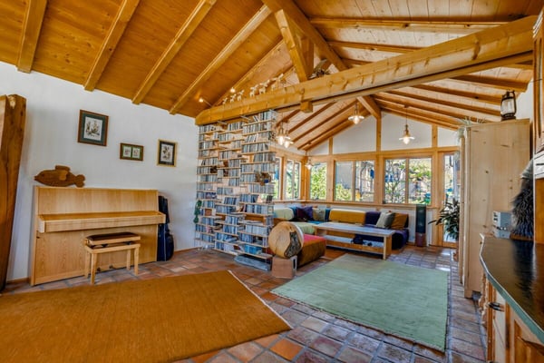 Grosses Einfamilienhaus mit Einliegerwohnung und zusätzliche Bauparzelle(Seesicht) 9