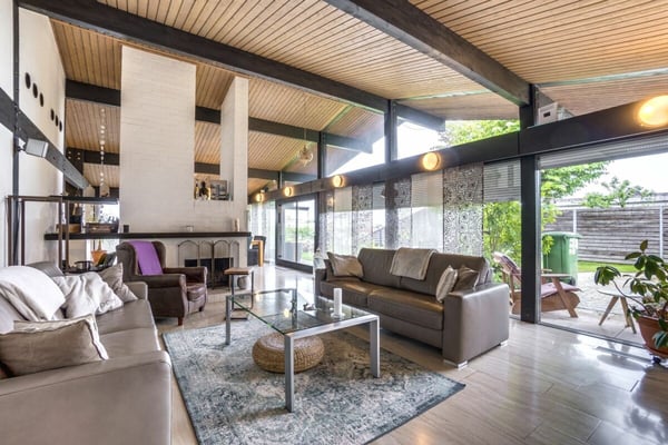 1.5 Zimmer Einfamilienhaus mit sehr grosser Garage 3