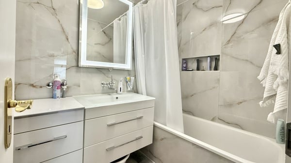 1.5 Zimmer Wohnung im beliebten Holenacker-Quartier 7