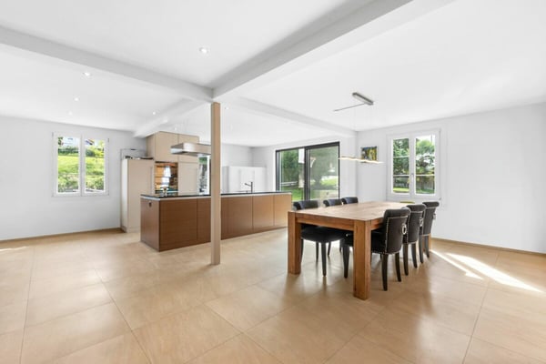 Qualität triftt Komfort-EFH mit Galerie, Anbau&grossem Grundstück 6