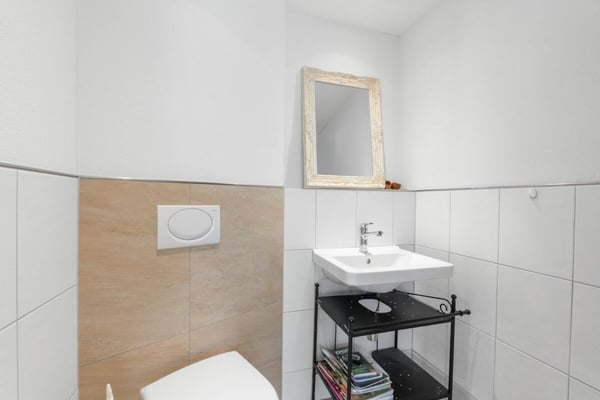 Qualität triftt Komfort-EFH mit Galerie, Anbau&grossem Grundstück 18