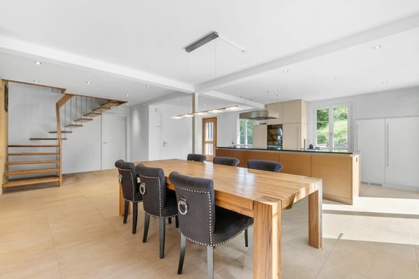 Qualität triftt Komfort-EFH mit Galerie, Anbau&grossem Grundstück 4