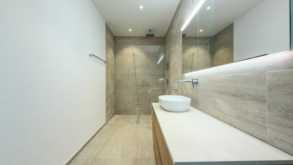 Kernsaniertes MFH mit Baulandreserve an steuergünstigen Gemeinde 3