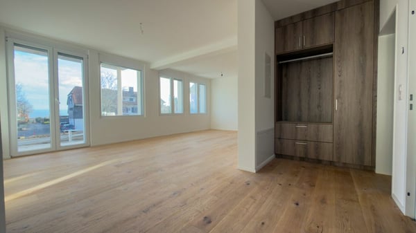 Kernsaniertes MFH mit Baulandreserve an steuergünstigen Gemeinde 13