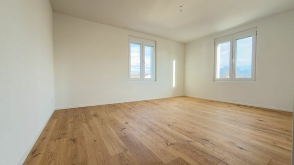 Kernsaniertes MFH mit Baulandreserve an steuergünstigen Gemeinde 21