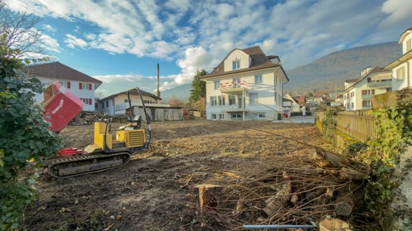 Kernsaniertes MFH mit Baulandreserve an steuergünstigen Gemeinde 6