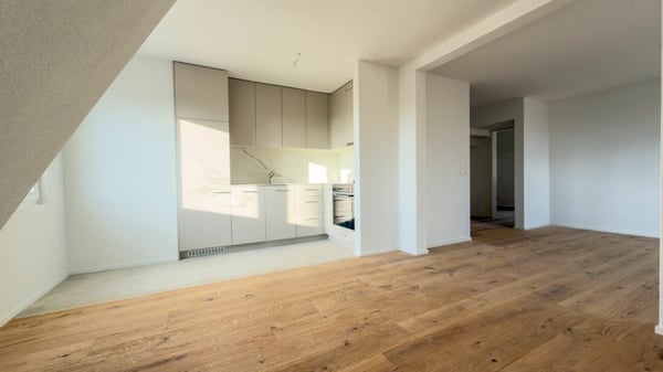 Kernsaniertes MFH mit Baulandreserve an steuergünstigen Gemeinde 19