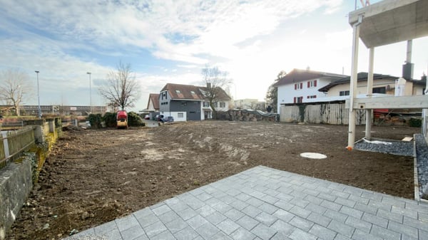 Kernsaniertes MFH mit Baulandreserve an steuergünstigen Gemeinde 7