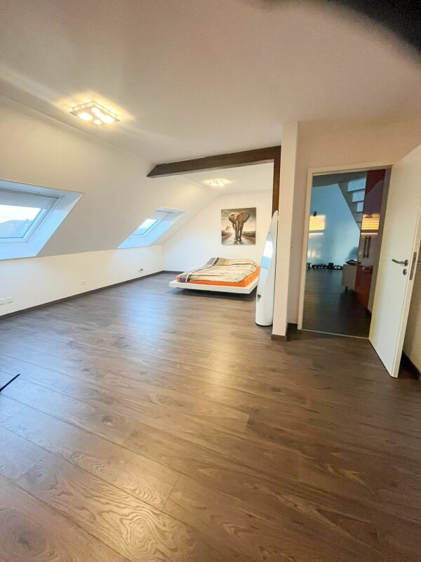 Modernes Wohnen mit Galerie und Wellness-Extras in Kriegstetten