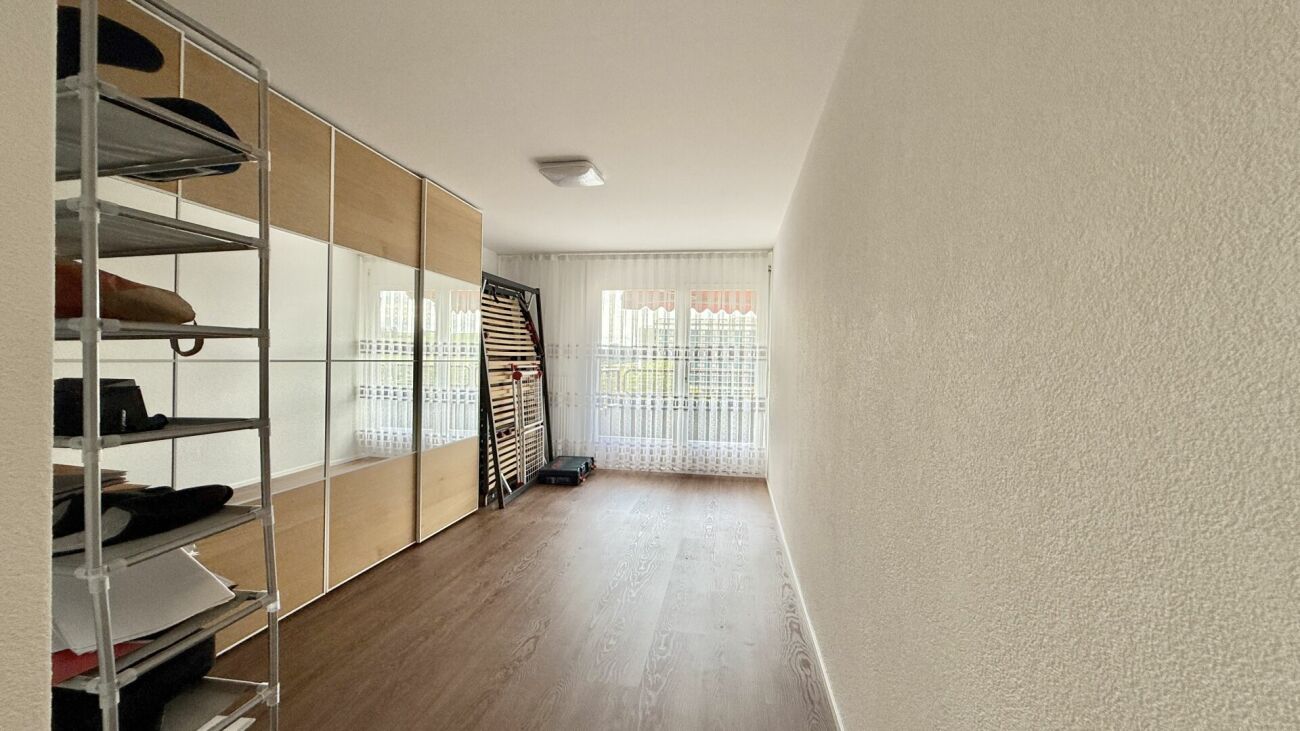 Grosszügige 4.5-Zimmer Wohnung im beliebten Holenacker-Quartier